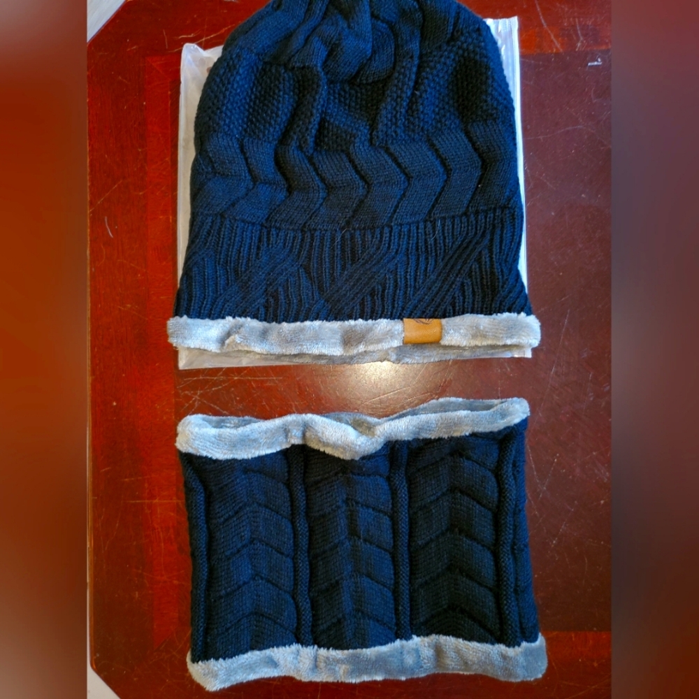 Black Knit Beanie and Scarf Set